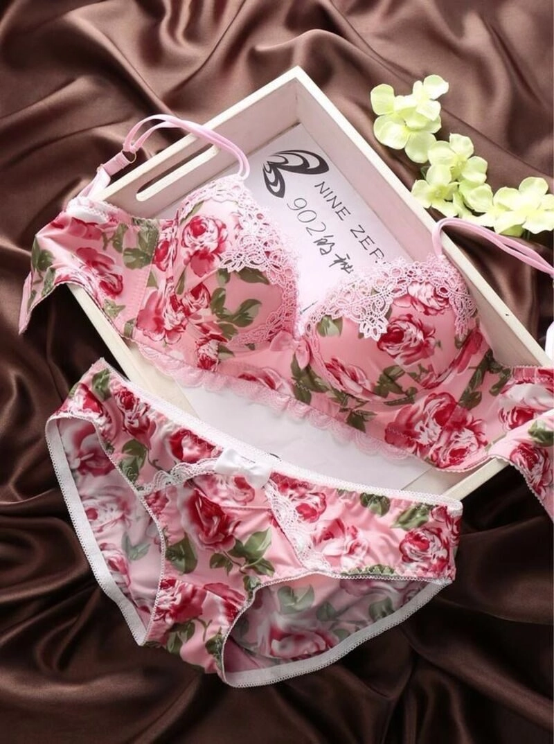ảnh đồ lót phụ nữ