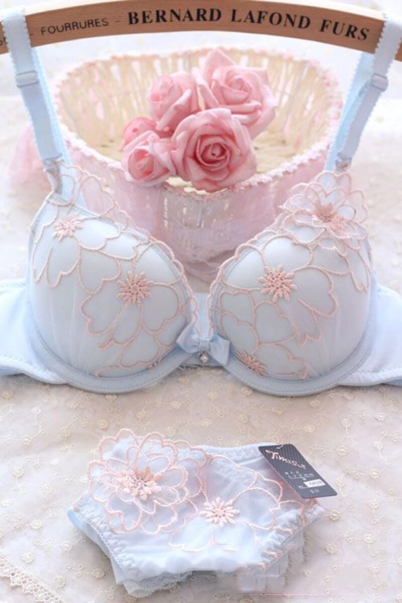 ảnh đồ lót phụ nữ