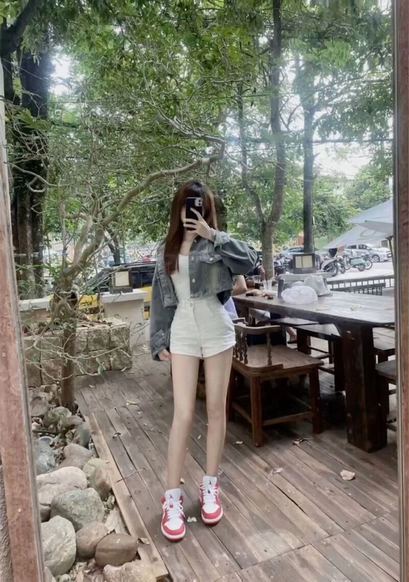 ảnh gái xinh 2k6 che mặt