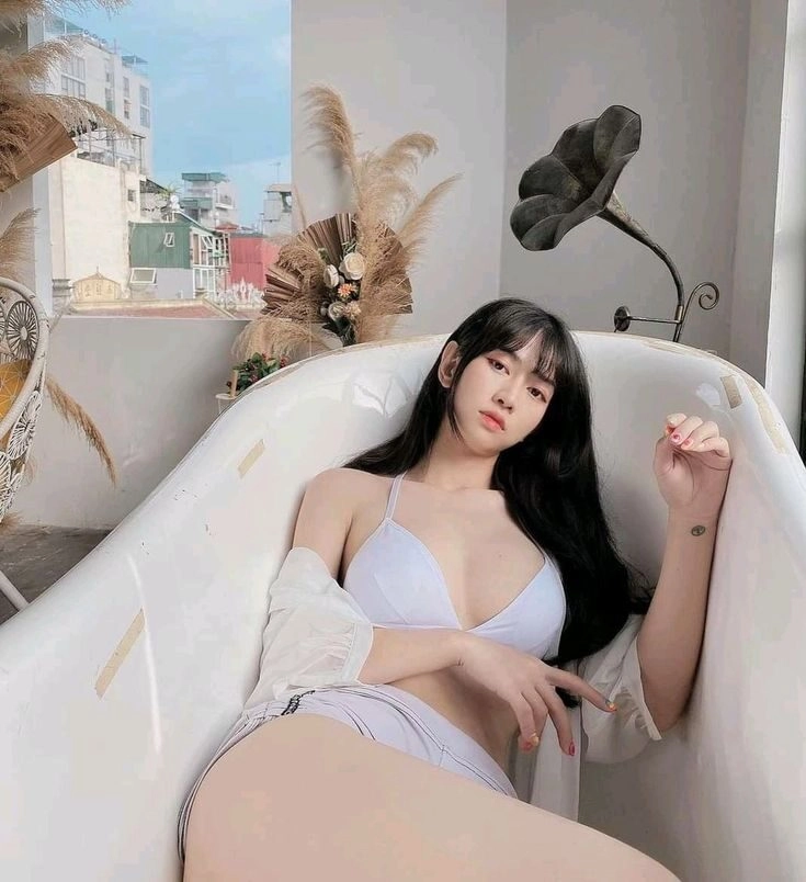 ảnh lê bống mặc bikini