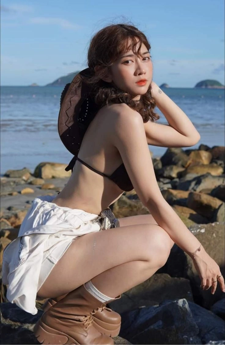 ảnh lê bống mặc bikini