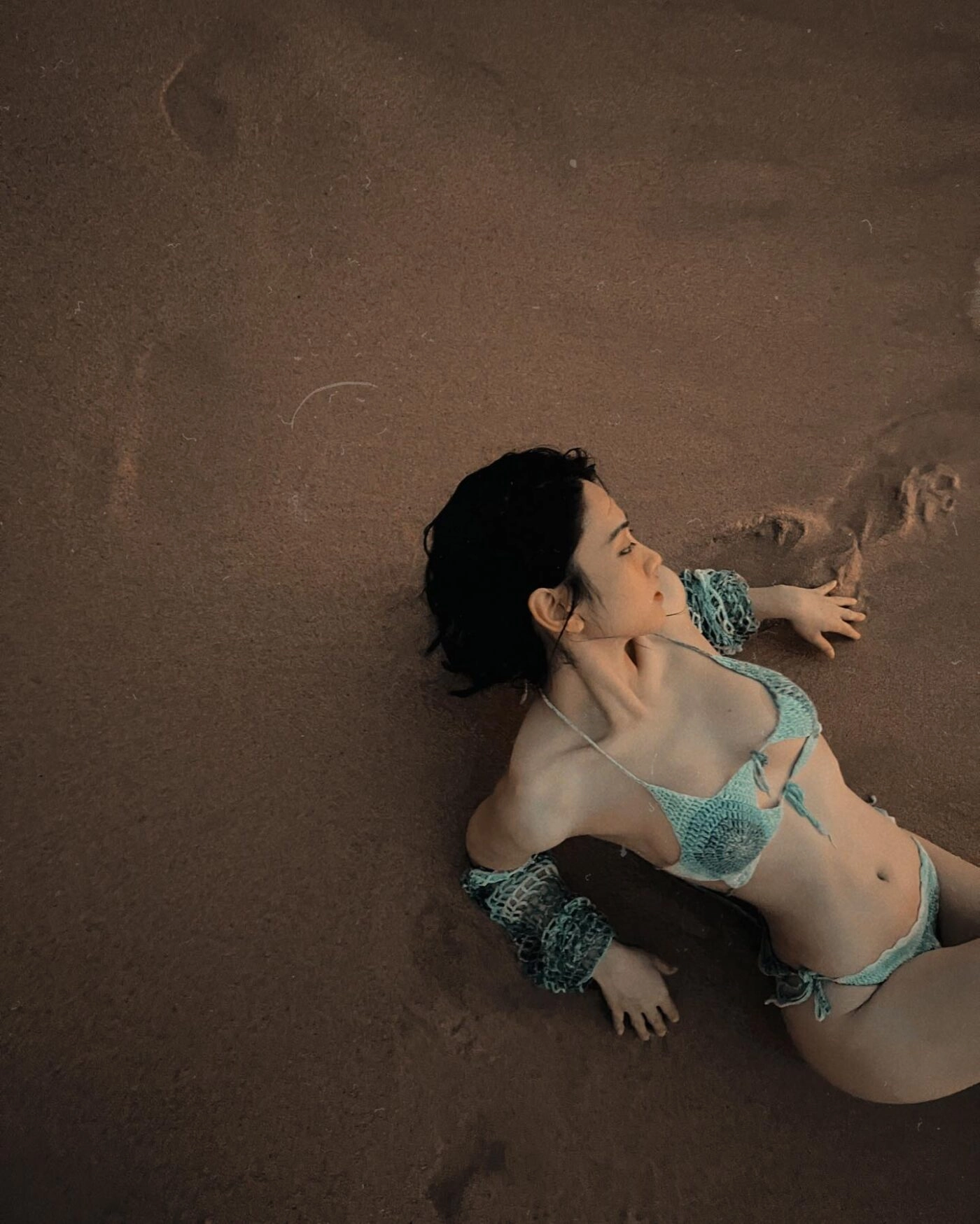 ảnh lê bống mặc bikini