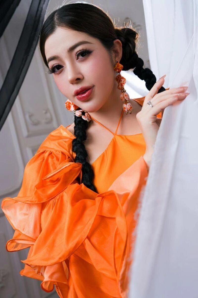 ảnh linh barbie và mr virgo