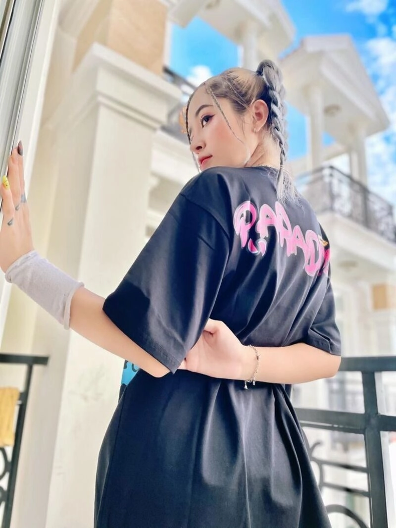 hình ảnh linh barbie