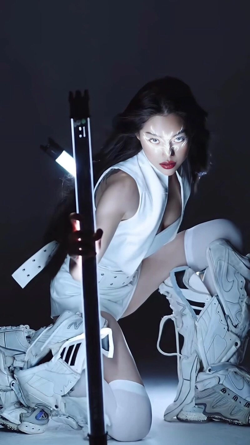 ảnh Linh Ngọc Đàm