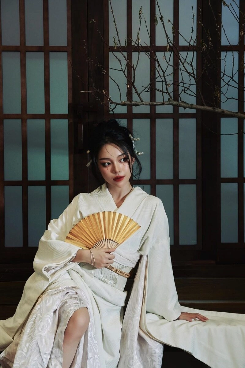 ảnh Linh Ngọc Đàm