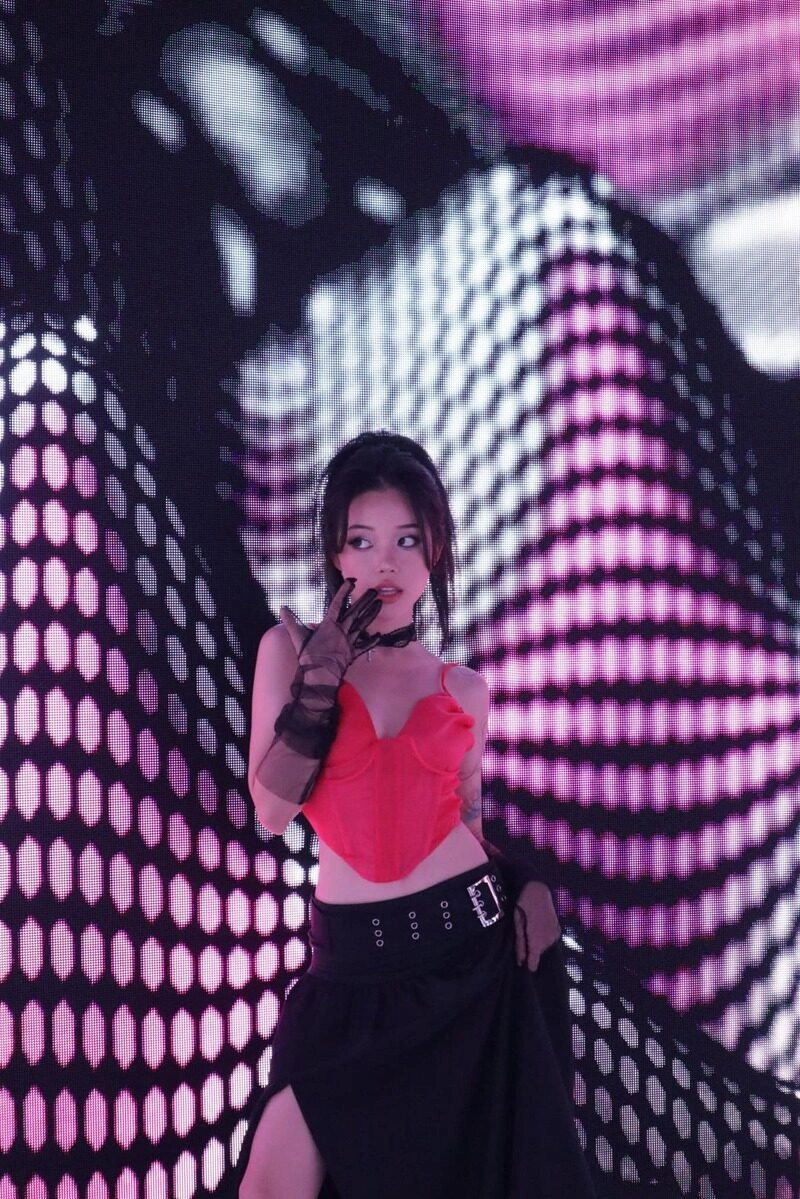 ảnh Linh Ngọc Đàm