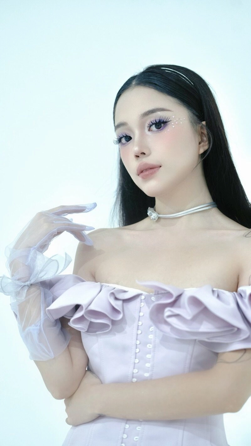 ảnh Linh Ngọc Đàm