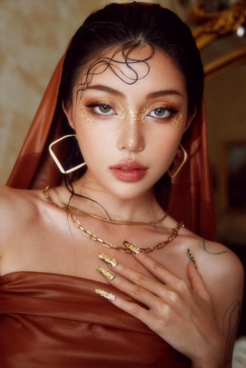 ảnh Linh Ngọc Đàm