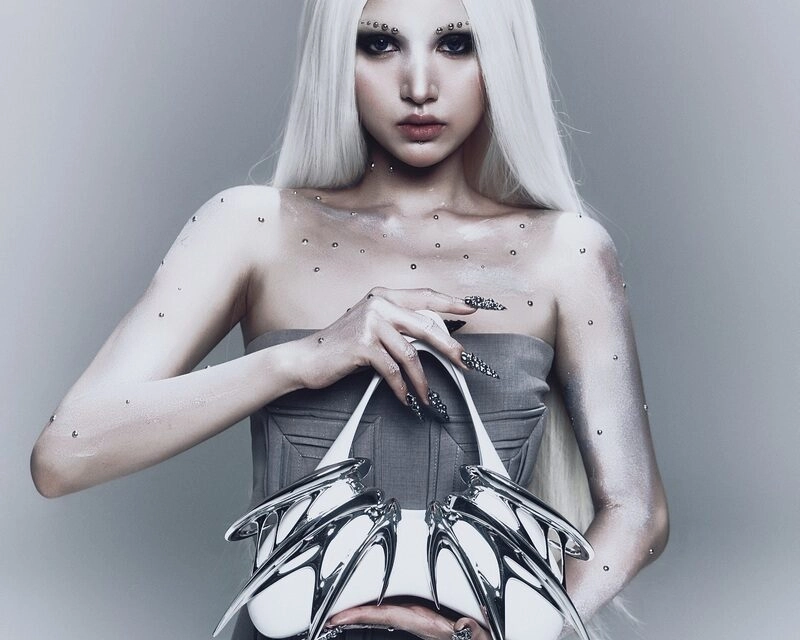 ảnh Linh Ngọc Đàm