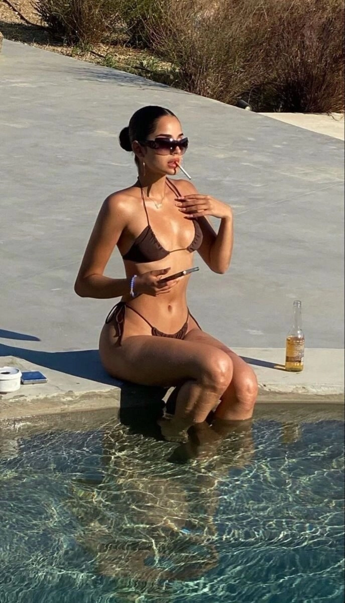 ảnh nude bikini