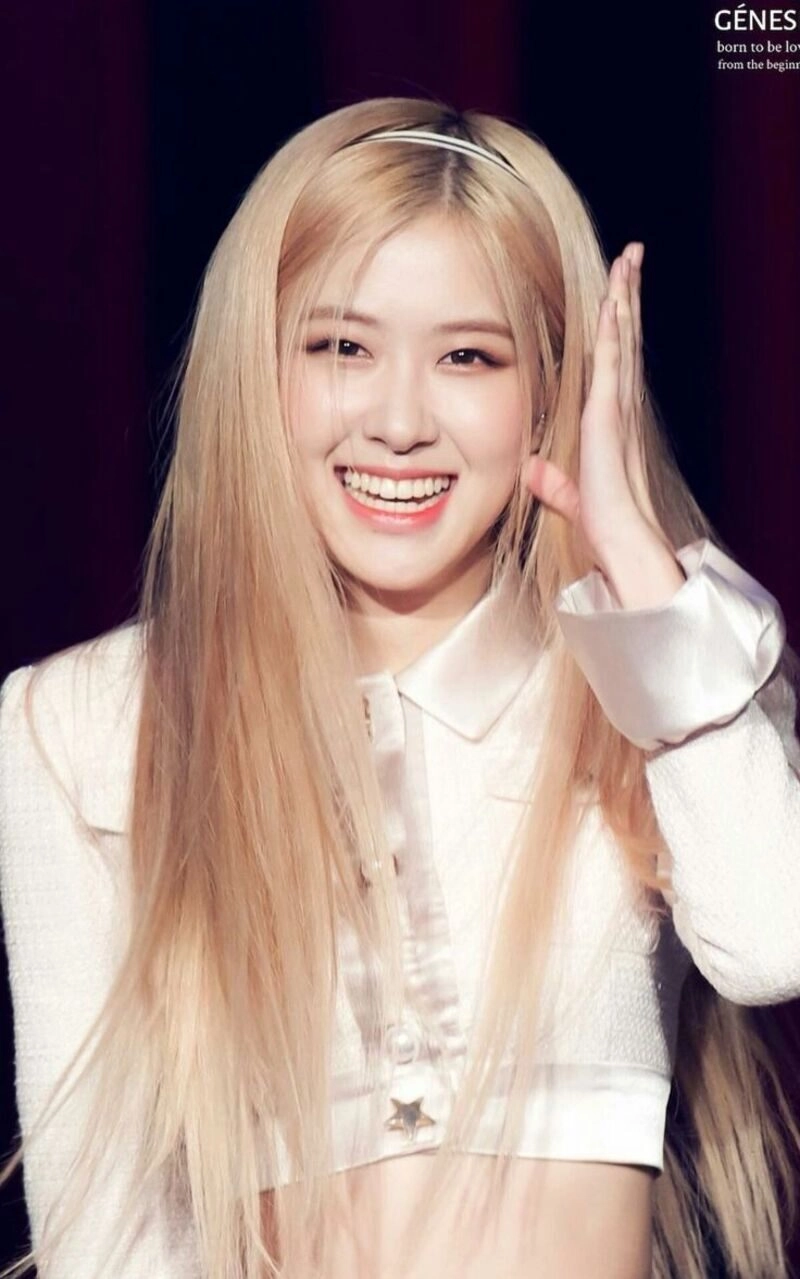 ảnh rose cười