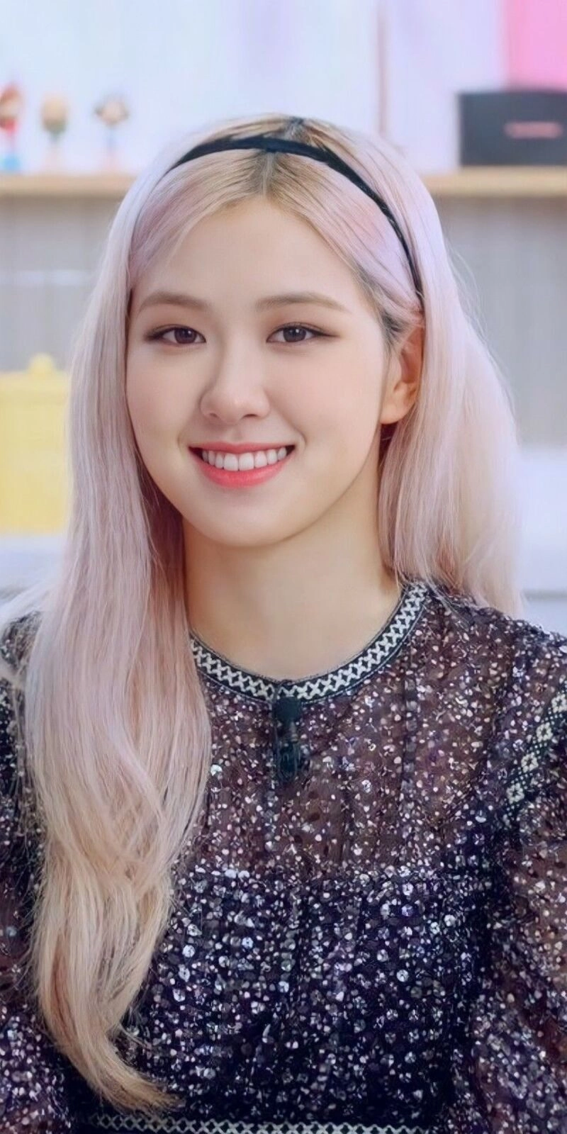 ảnh rose cười