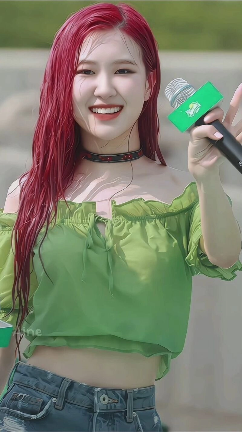 ảnh rose cười
