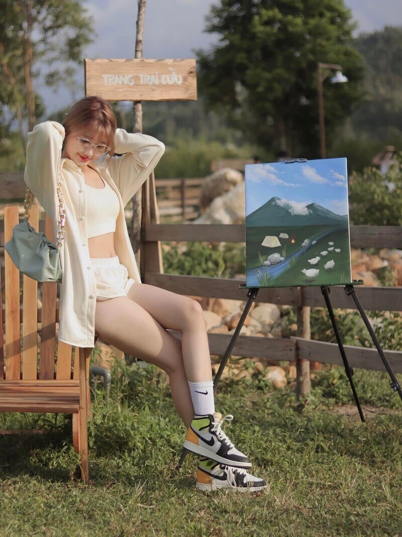 ảnh Vũ Thị Khánh Huyền