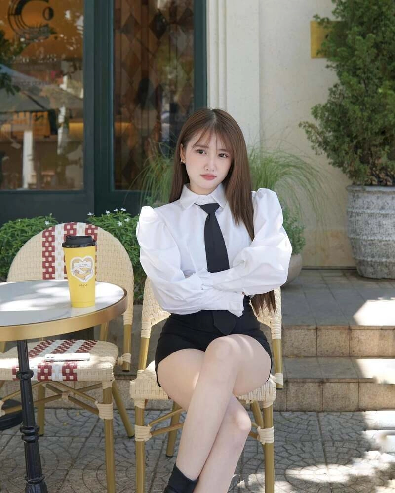 ảnh Vũ Thị Khánh Huyền