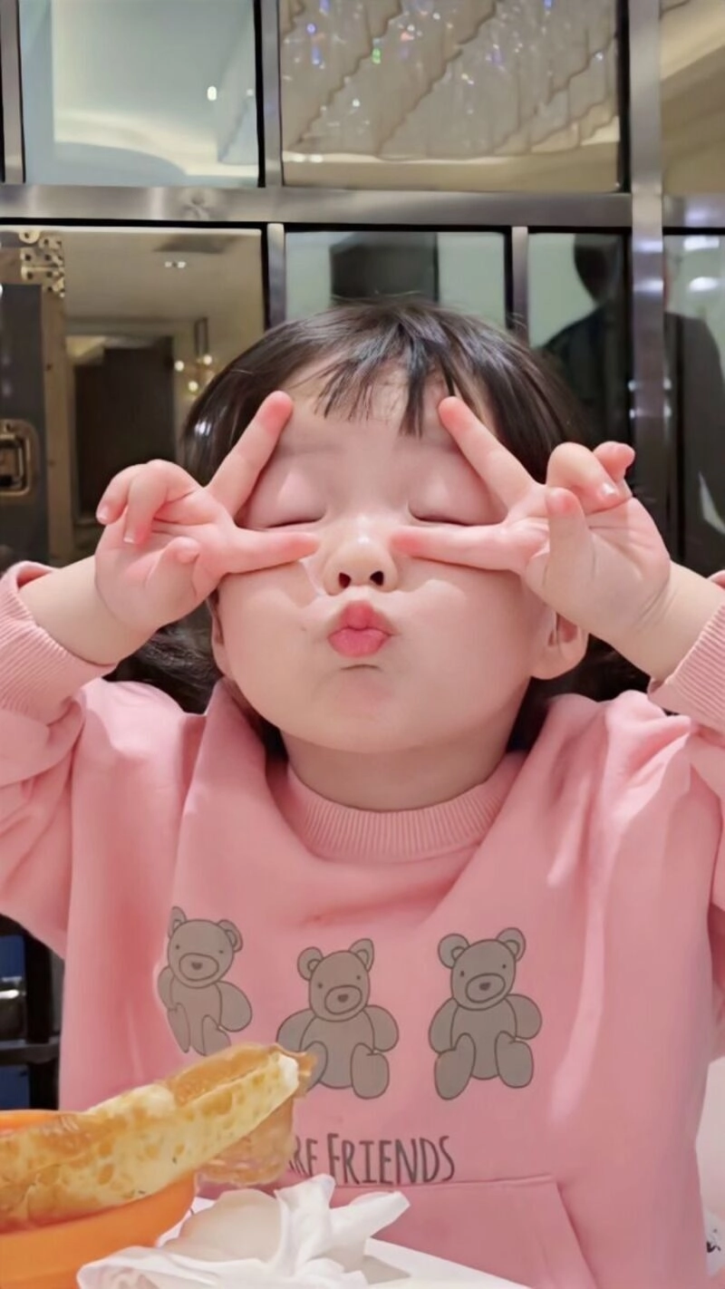đáng yêu avatar em bé cute