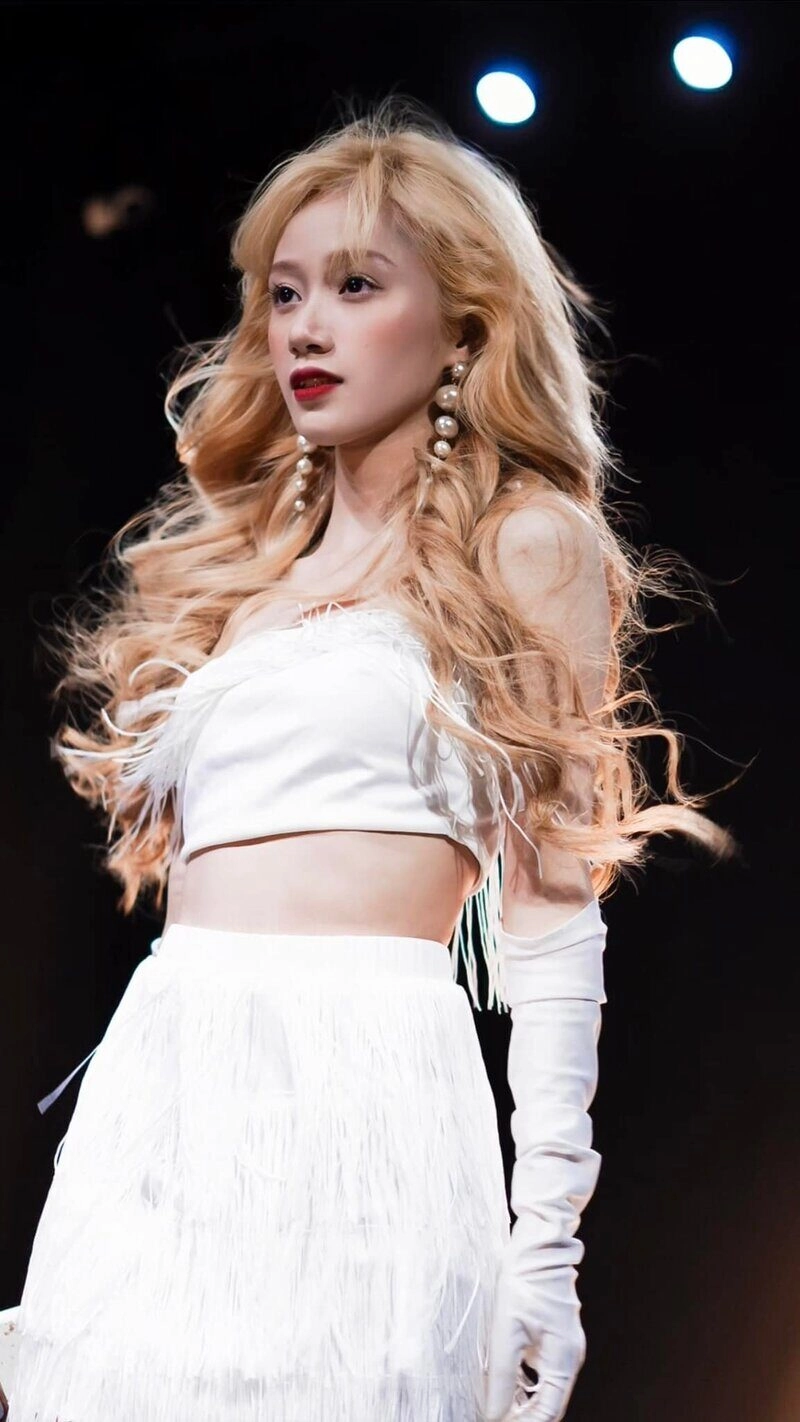 đào lê phương hoa bikini