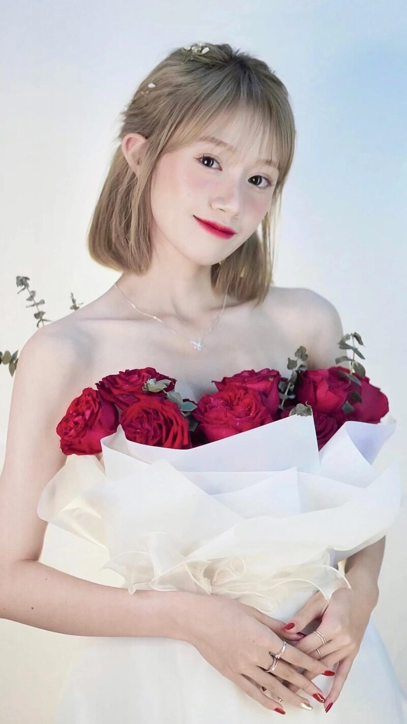 đào lê phương hoa bikini