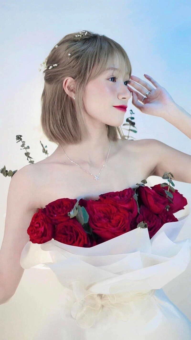 đào lê phương hoa bikini