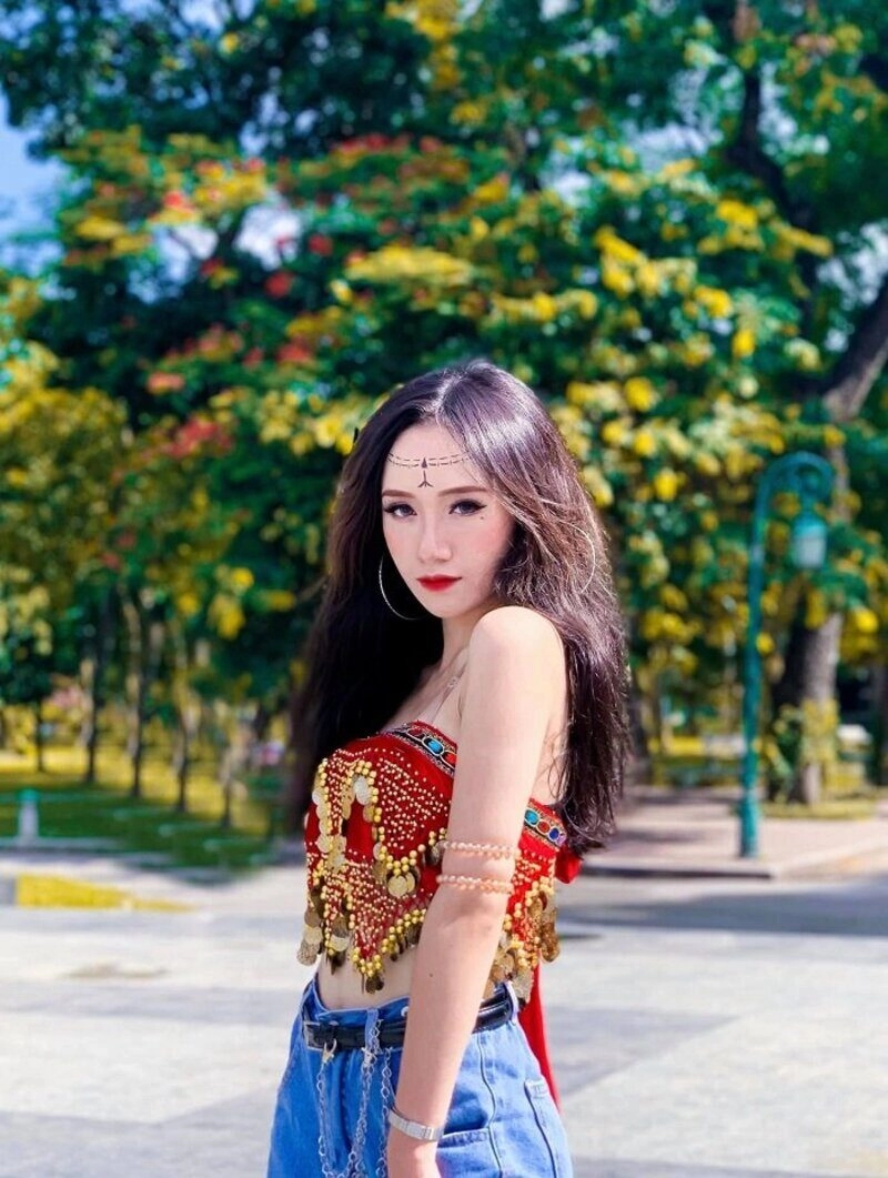 đào lê phương hoa bikini