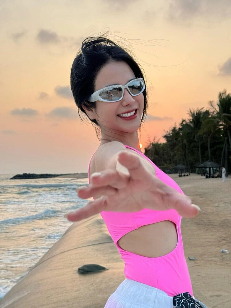 diệp lâm anh bikini