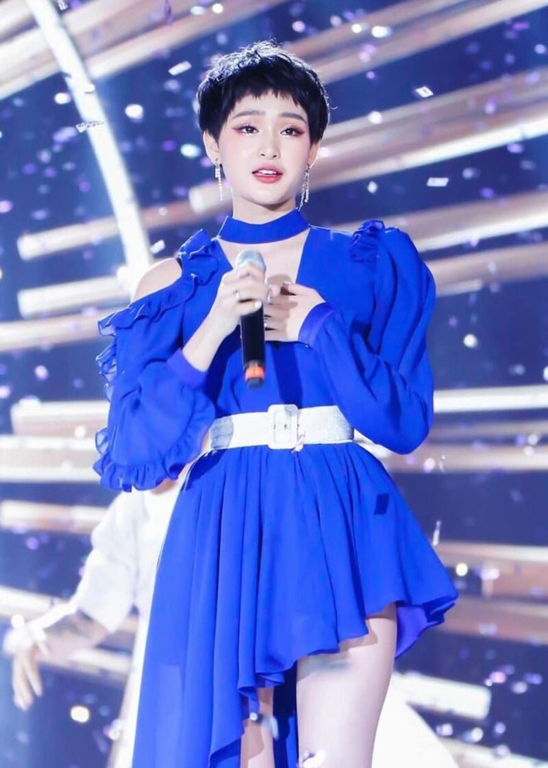 hiền hồ