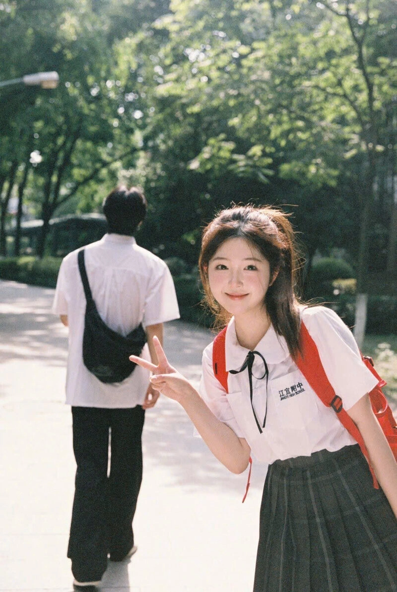 Hình Hình ảnh nữ sinh 2k9 cute tạo dáng chụp ảnh