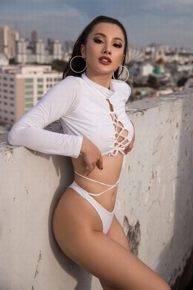 yaya trương nhi bikini