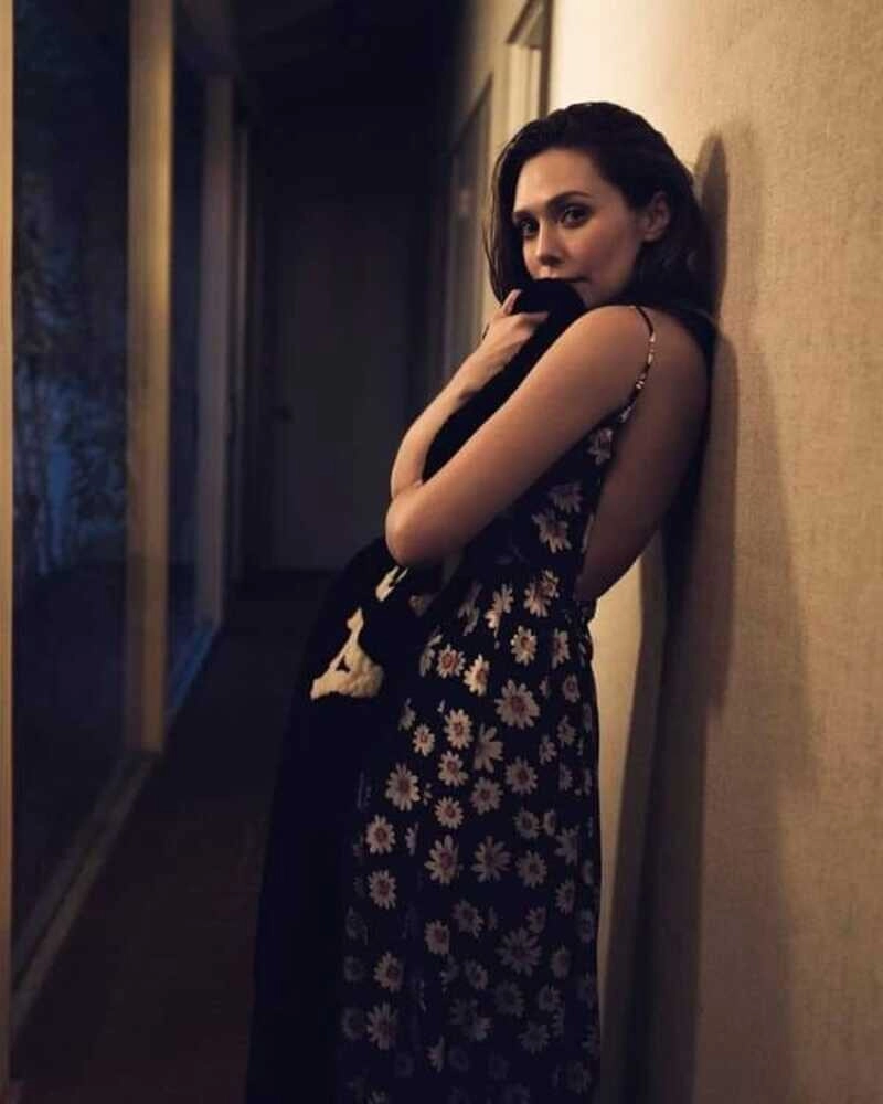 elizabeth olsen 18+