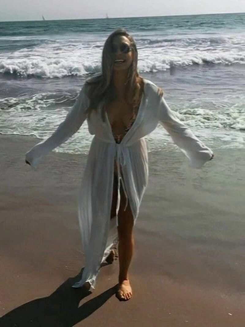elizabeth olsen 18+