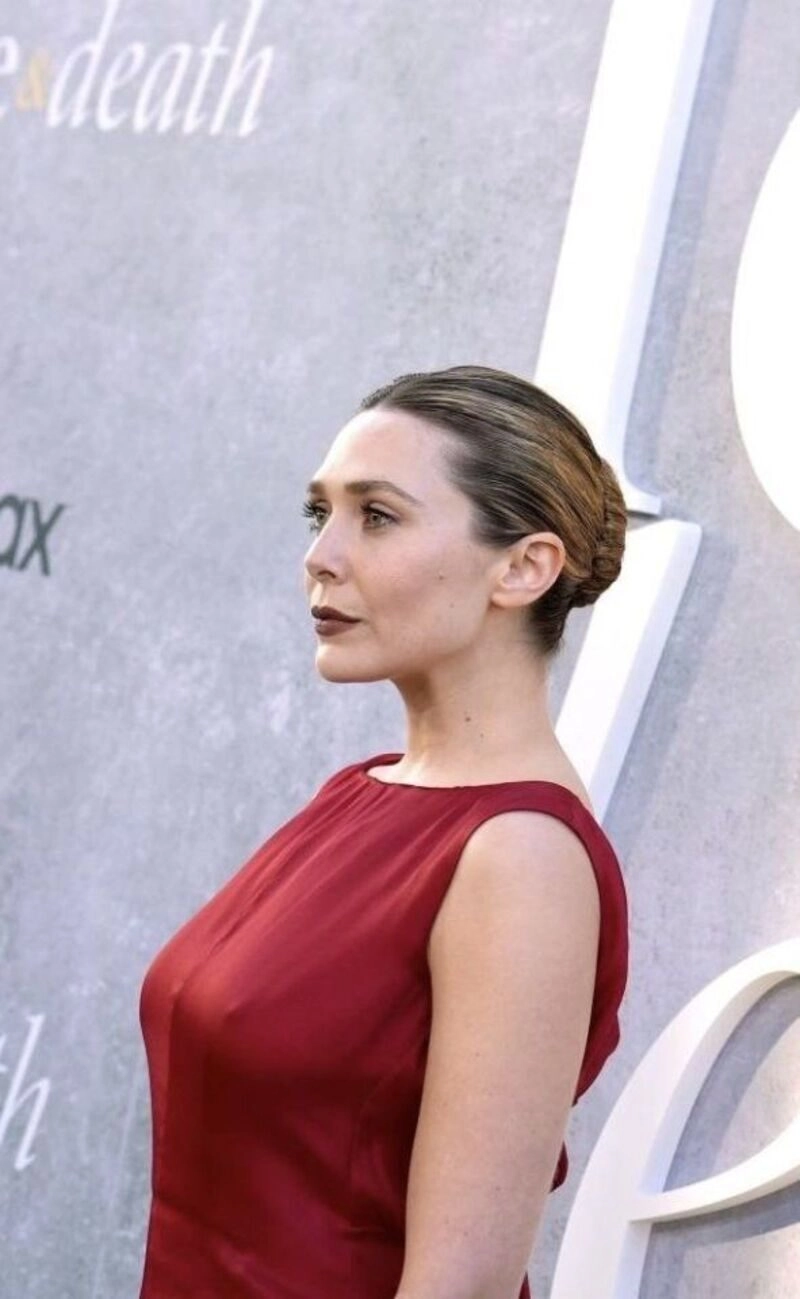 elizabeth olsen sexy