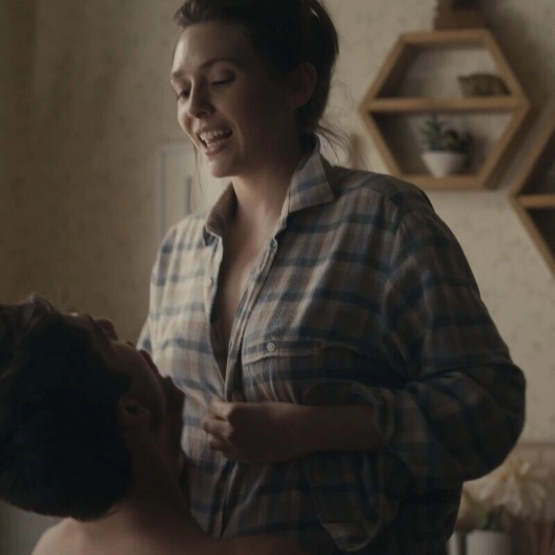 elizabeth olsen sexy
