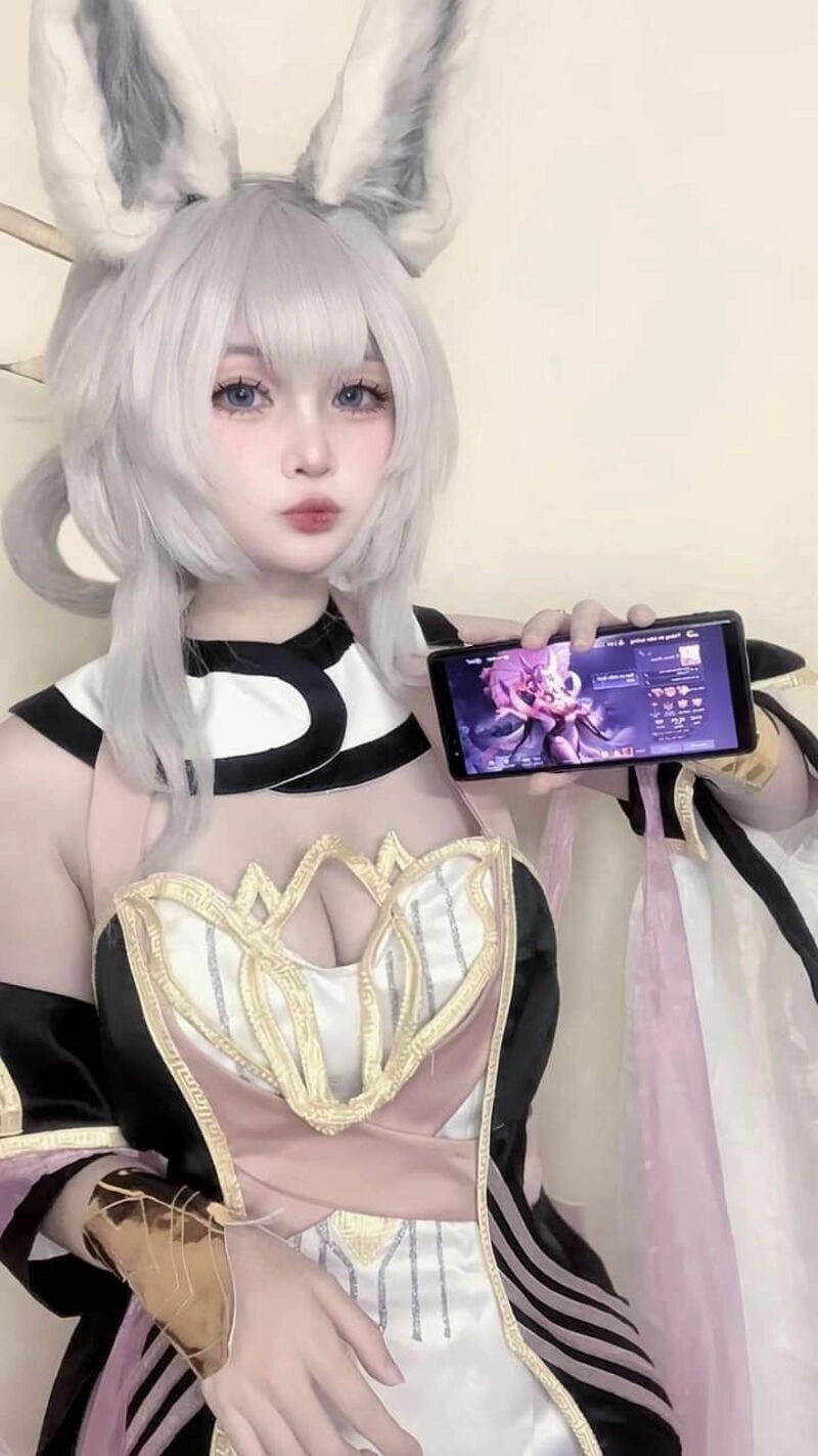 gái xinh cosplay Liên Quân