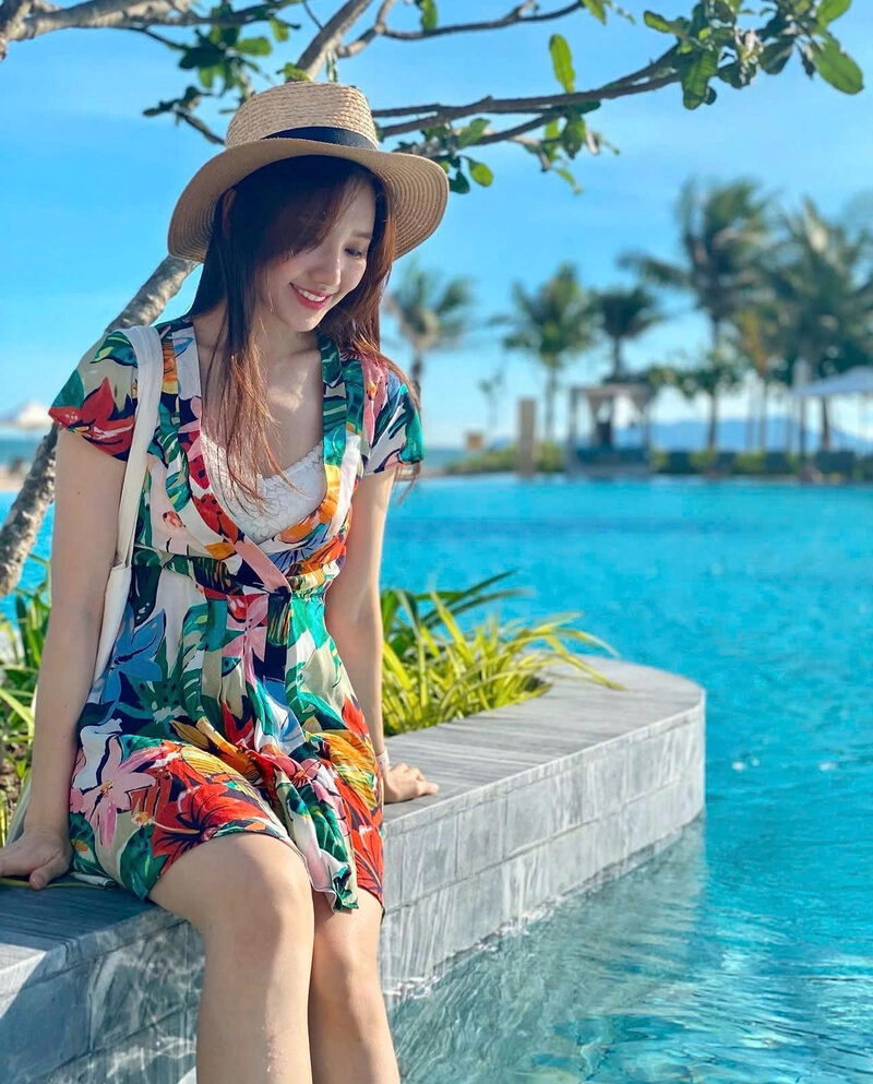 Hình ảnh HariWon mang bikini siêu xinh đẹp