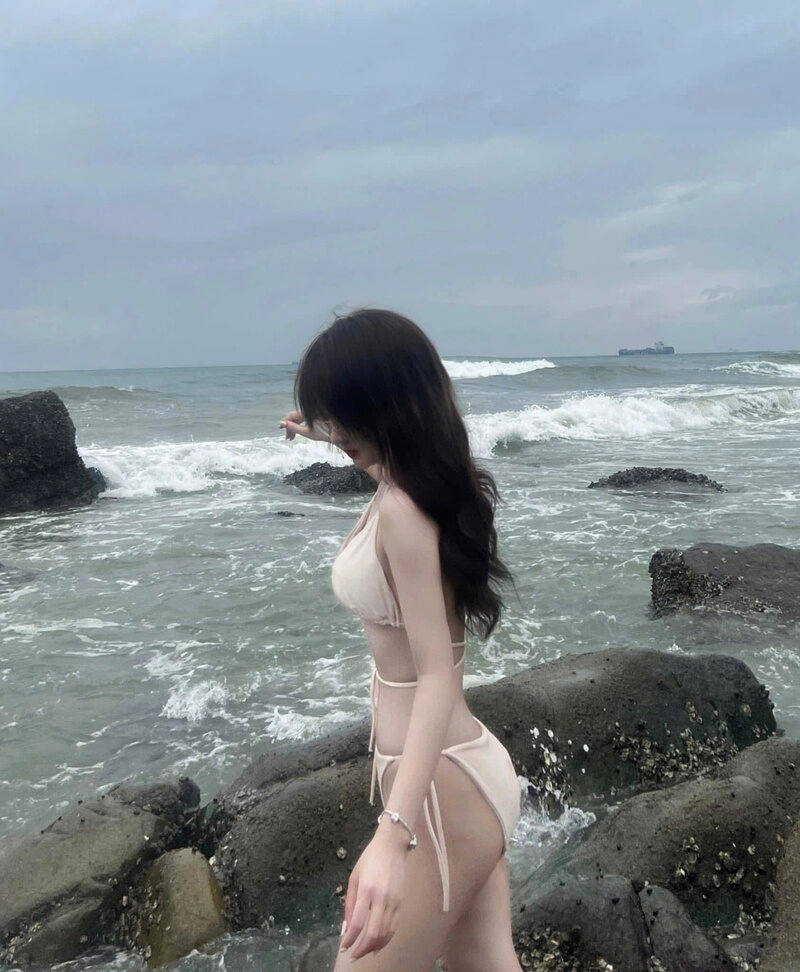 Hình ảnh những cô gái xinh đẹp và xexy thu hút ánh nhìn