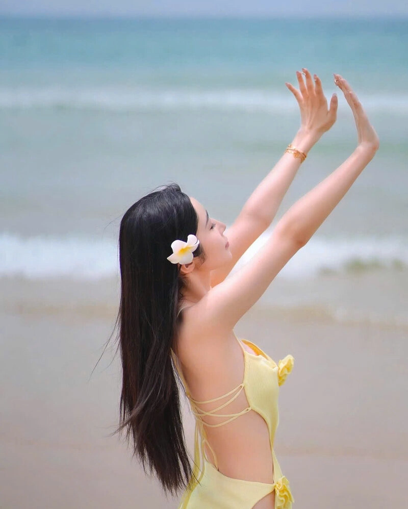 Hình ảnh những cô gái thu hút ánh nhìn