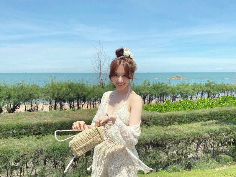 Hình ảnh HariWon mang bikini siêu xinh đẹp