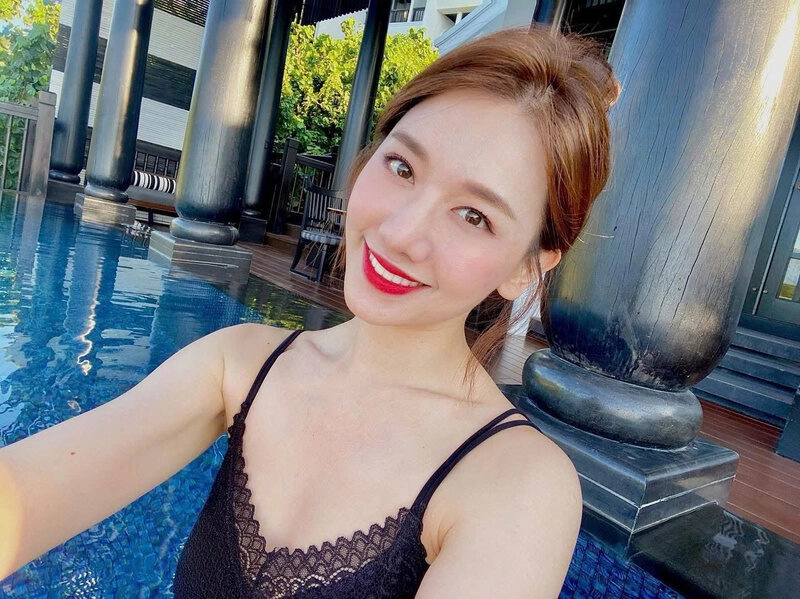 Hình ảnh HariWon mang bikini siêu xinh đẹp và quyến rũ