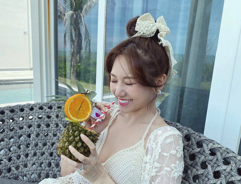 Hình ảnh HariWon mang bikini siêu xinh đẹp và quyến rũ