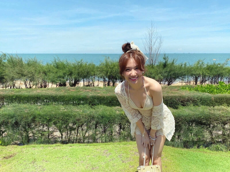 Hình ảnh HariWon mang bikini siêu xinh đẹp