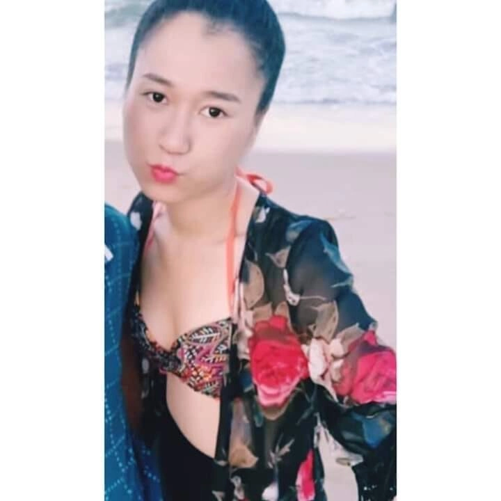 lâm vỹ dạ bikini