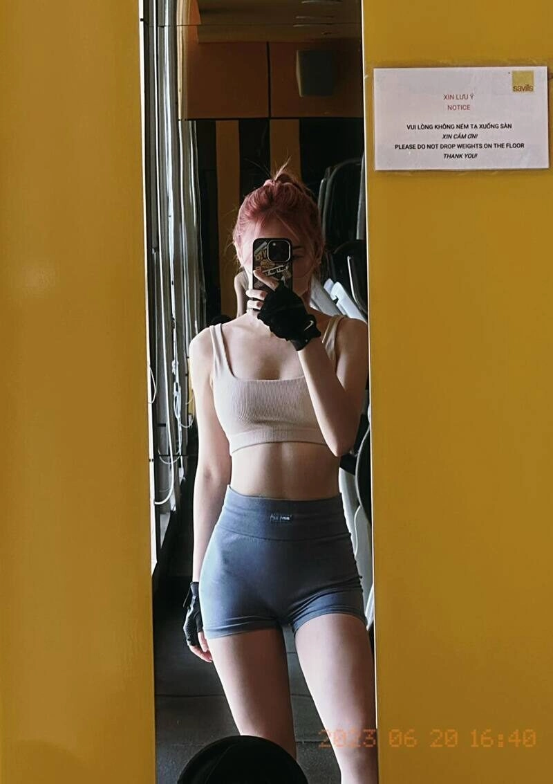 liz kim cương bikini