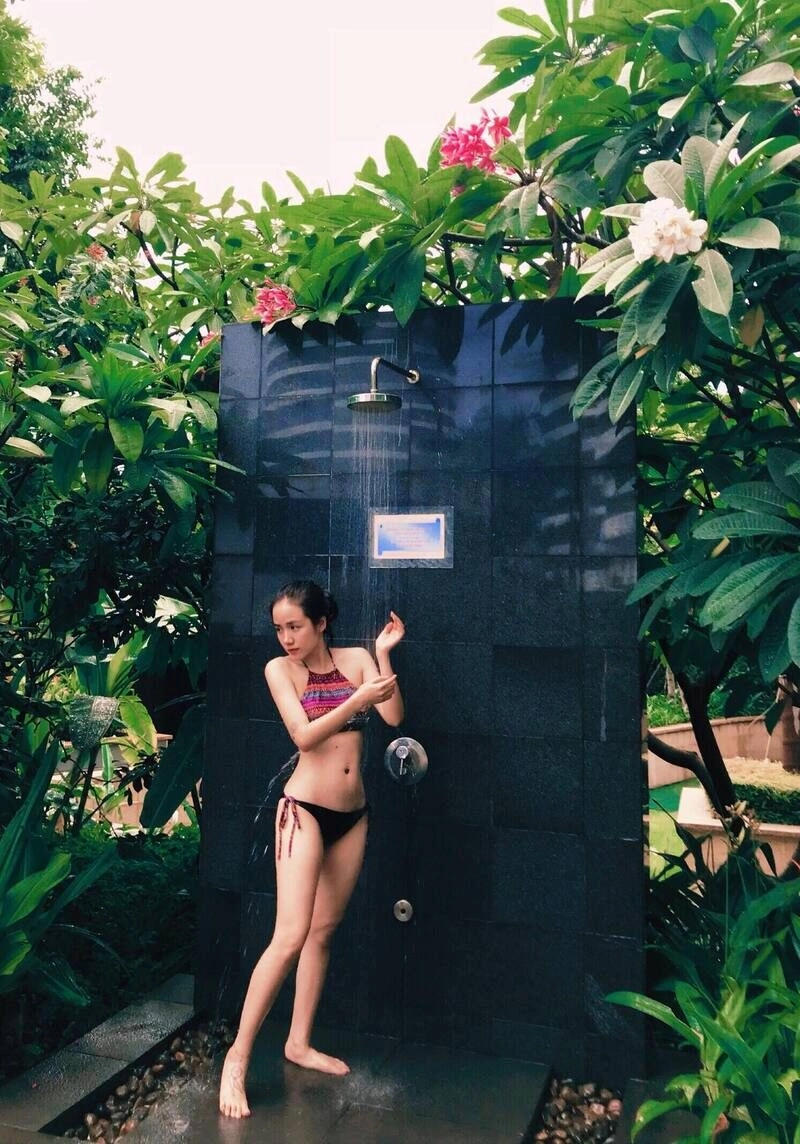 phương ly bikini