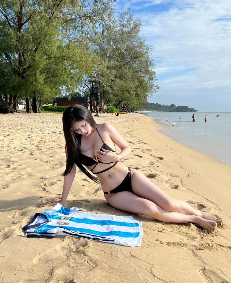 quỳnh alee bikini