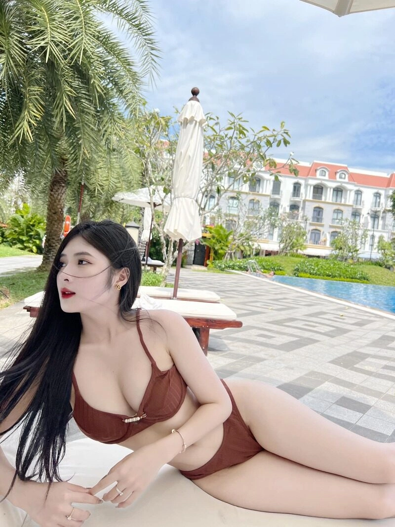 quỳnh alee bikini