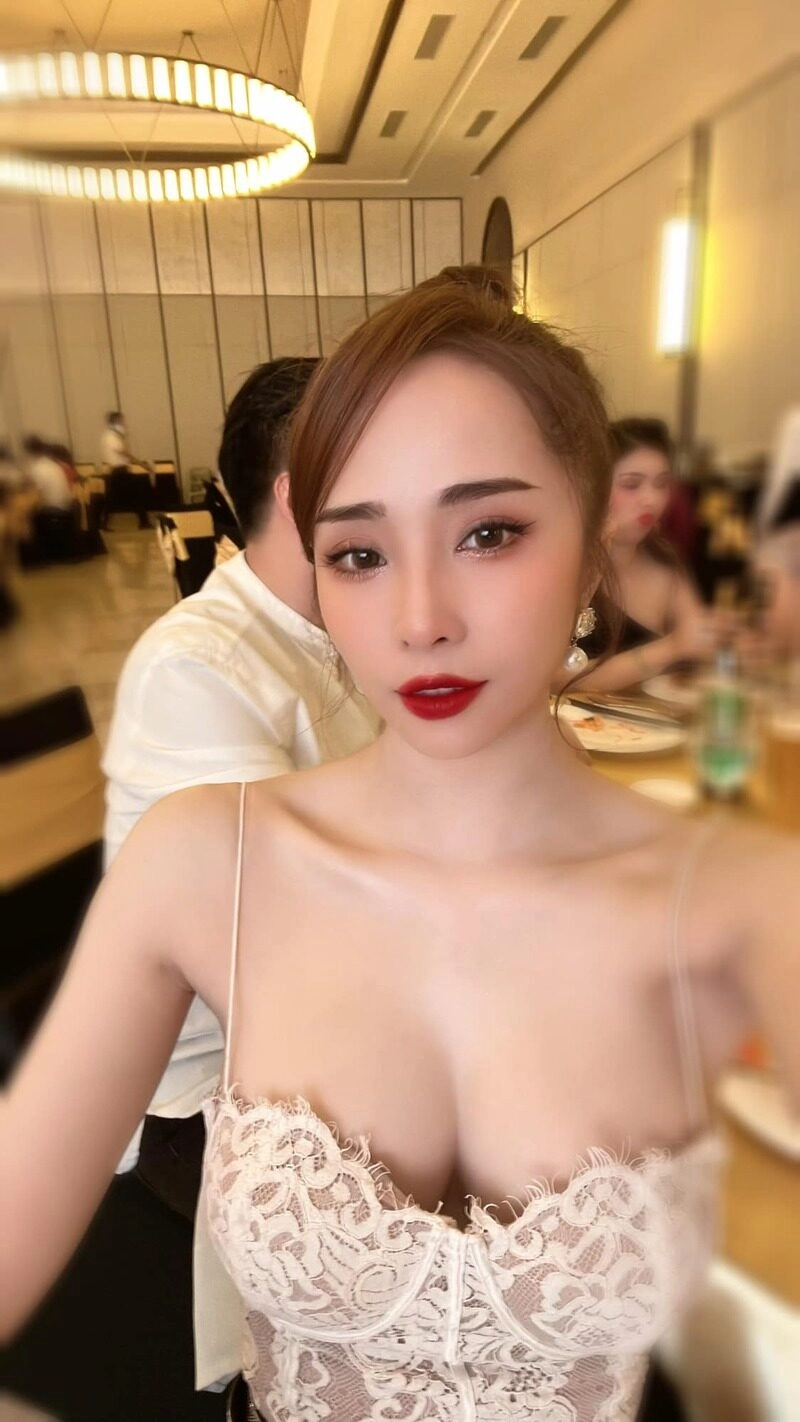 quỳnh nga sexy