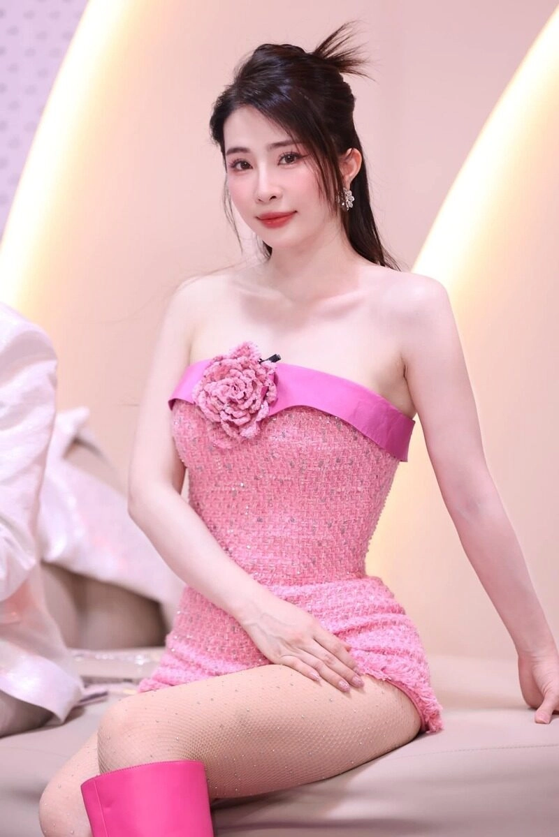 quỳnh nga sexy