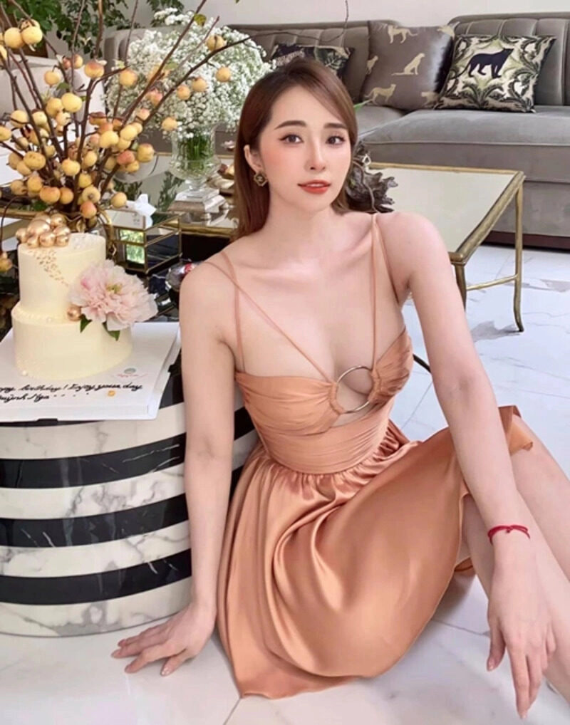 quỳnh nga sexy