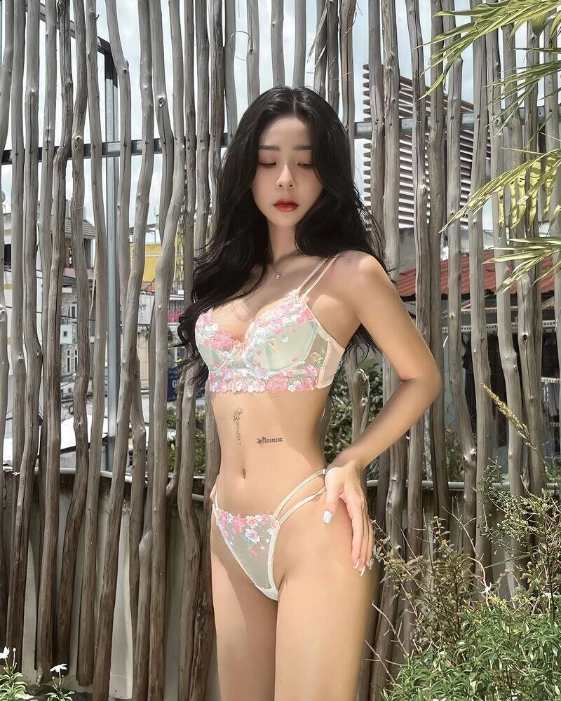 tammy bikini